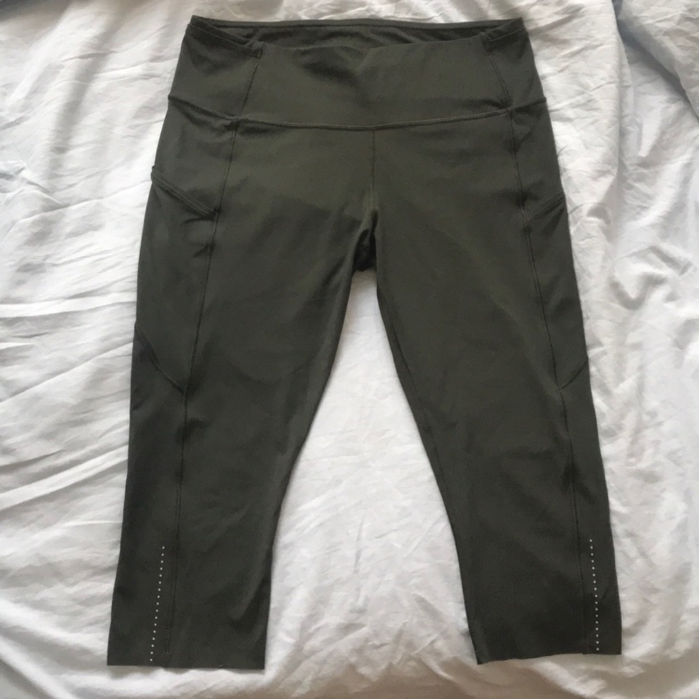 Lululemon olive green workout tights